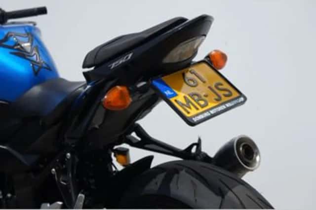 Suzuki GSR750 (2012) thumbnail 4