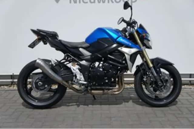 Suzuki GSR750 (2012) thumbnail 5