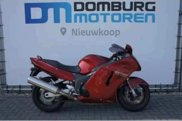 Honda CBR 1100 XX Super Blackbird (1998) thumbnail 1