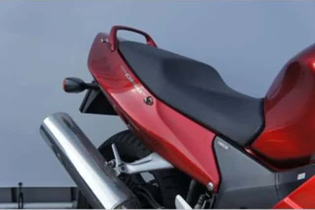 Honda CBR 1100 XX Super Blackbird (1998) thumbnail 6