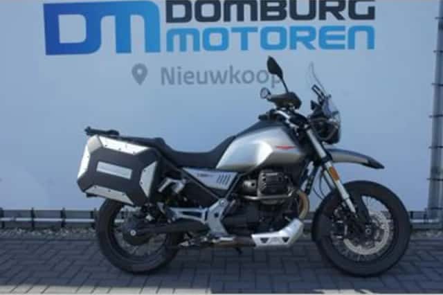Moto Guzzi V85 TT (2020) thumbnail 1
