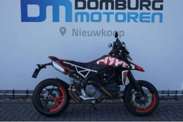 Ducati Hypermotard 950 RVE (2023) thumbnail 1