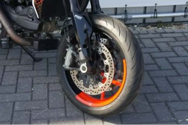 Ducati Hypermotard 950 RVE (2023) thumbnail 5