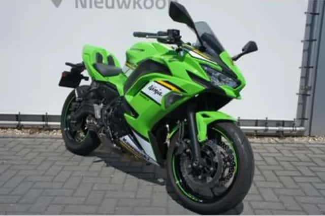 Kawasaki Ninja 650 (2025) thumbnail 5