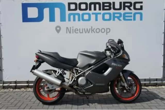 Ducati ST 4S (2002) thumbnail 1