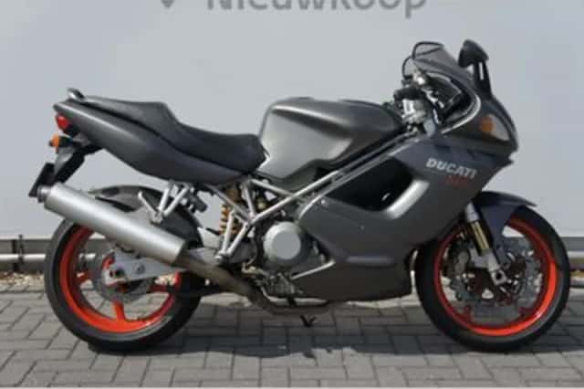 Ducati ST 4S (2002) thumbnail 3