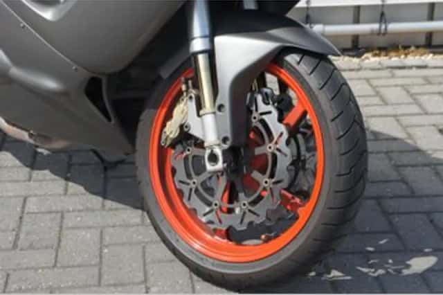 Ducati ST 4S (2002) thumbnail 6