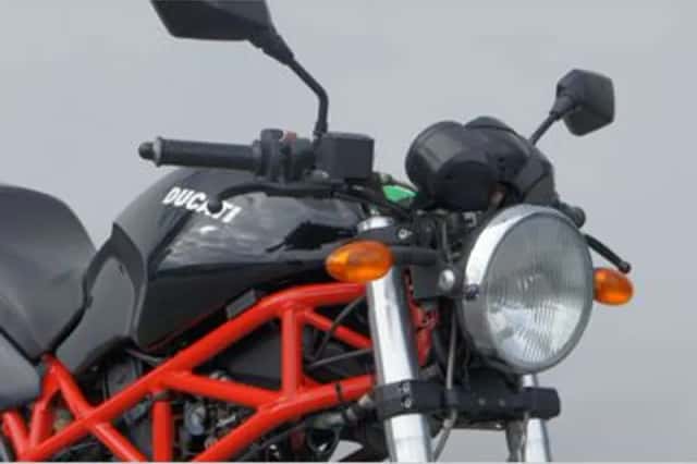 Ducati M 695 (2007) thumbnail 2