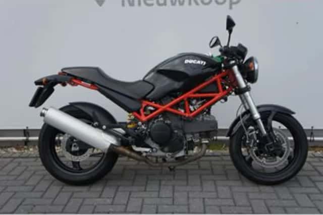 Ducati M 695 (2007) thumbnail 4