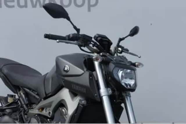 Yamaha MT-09 (2015) thumbnail 5