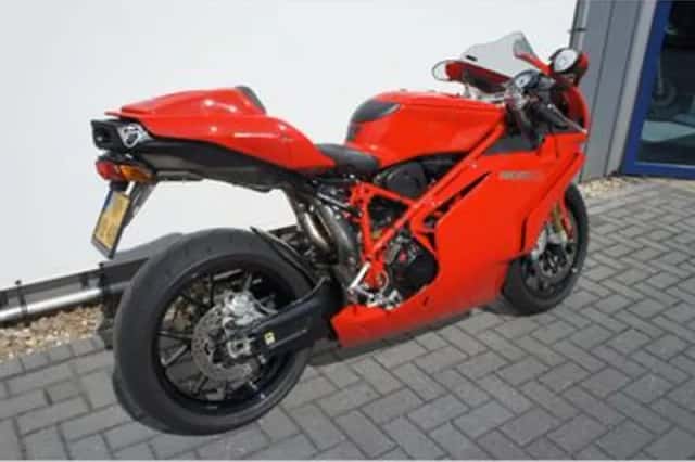Ducati 749S (2006) thumbnail 6