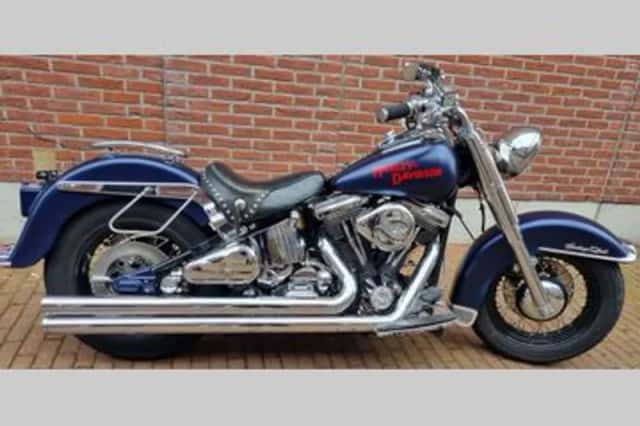 Harley-Davidson Heritage Softail Flst (1989) thumbnail 2