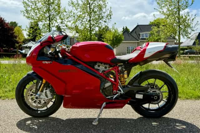 Ducati 749R (2005) thumbnail 5