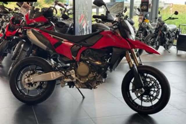 Ducati Hypermotard 698 Mono (2024) thumbnail 1