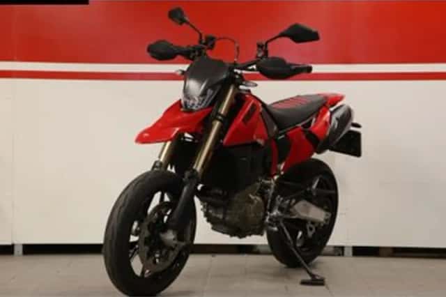Ducati Hypermotard 698 Mono (2024) thumbnail 3