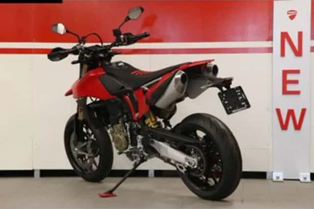 DUCATI HYPERMOTARD 698 MONO (2026) thumbnail 3