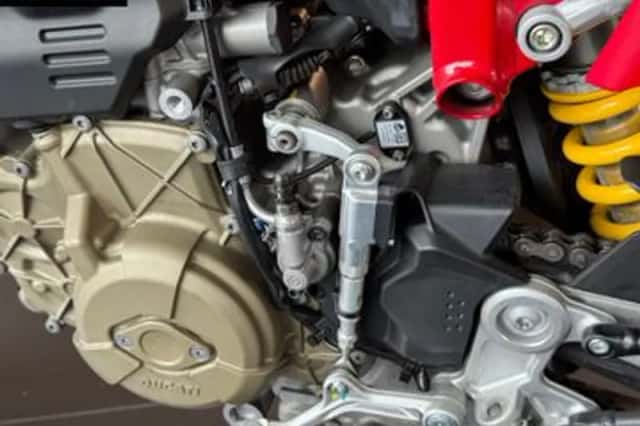 Ducati Hypermotard 698 Mono (2024) thumbnail 5