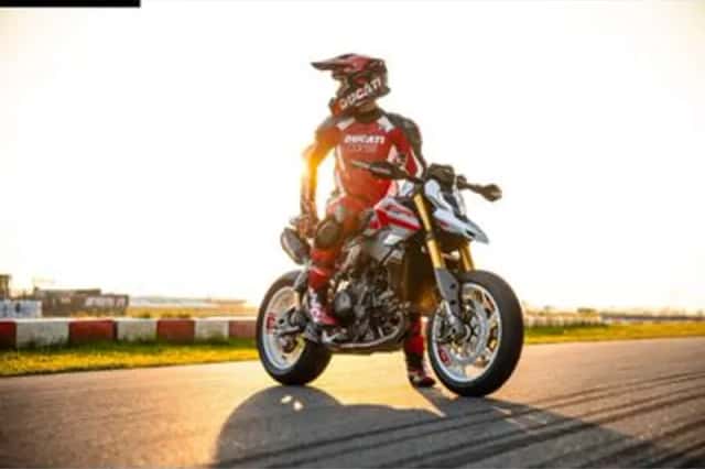 DUCATI HYPERMOTARD V2 SP (2026) thumbnail 3