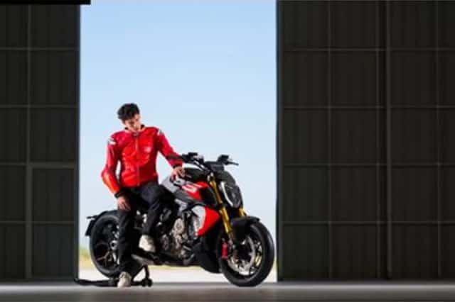 DUCATI DIAVEL V4 RS (2026) thumbnail 4