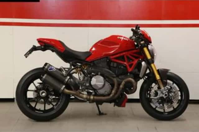 DUCATI MONSTER 1200 S (2017) thumbnail 1