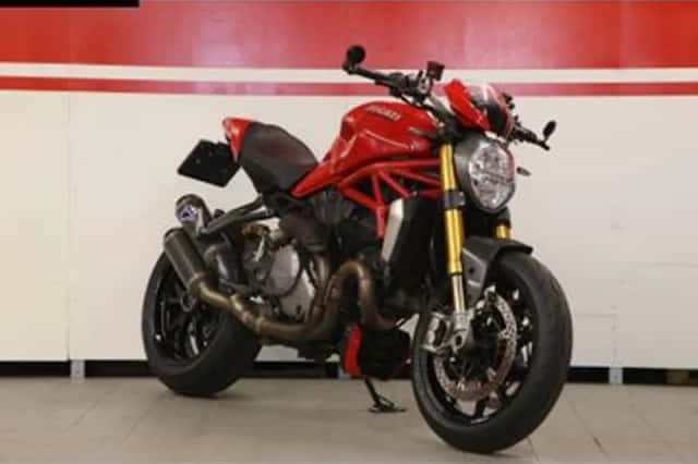 DUCATI MONSTER 1200 S (2017) thumbnail 2