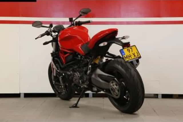 Ducati Monster 1200 (2017) thumbnail 5