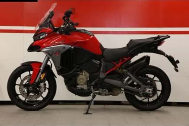Ducati Multistrada V4S (2025) thumbnail 4