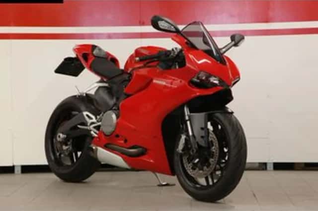 Ducati 899 Panigale (2014) thumbnail 2