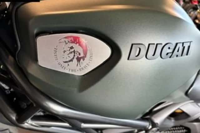 Ducati Monster 1100 EVO (2013) thumbnail 3