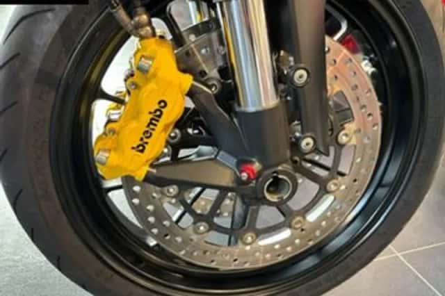 Ducati Monster 1100 EVO (2013) thumbnail 5