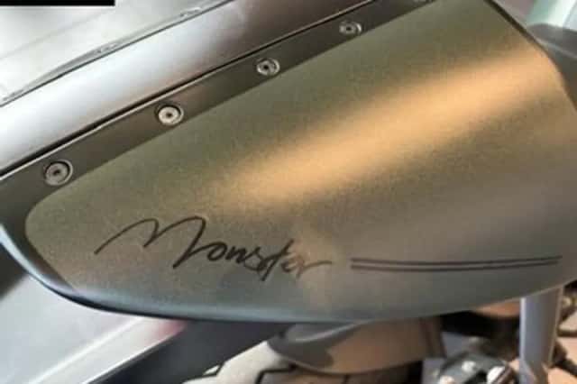 Ducati Monster 1100 EVO (2013) thumbnail 6