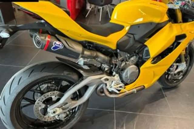 Ducati Panigale V2 (2026) thumbnail 2