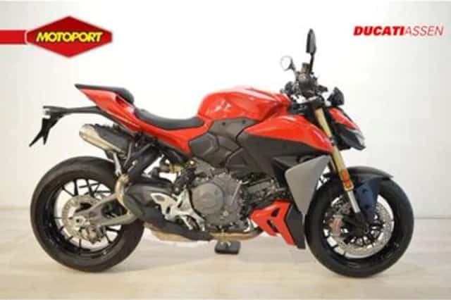 Ducati STREETFIGHTER V2 (2026) thumbnail 1