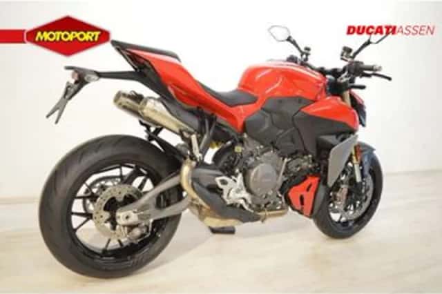 Ducati STREETFIGHTER V2 (2026) thumbnail 3