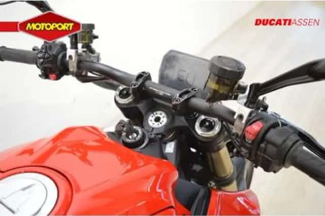 Ducati STREETFIGHTER V2 (2026) thumbnail 4