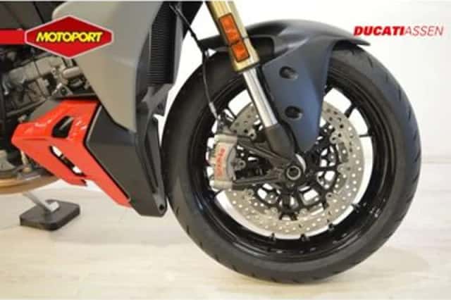 Ducati STREETFIGHTER V2 (2026) thumbnail 6