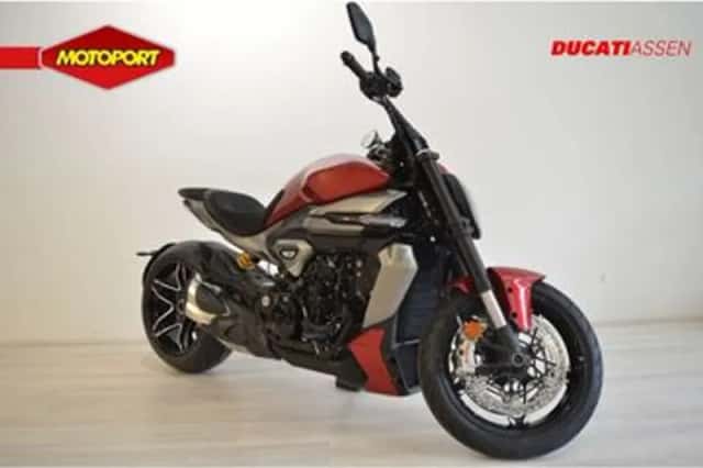 Ducati XDIAVEL V4 (2026) thumbnail 2