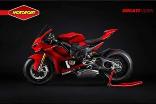 Ducati PANIGALE V4 S (2026) thumbnail 2