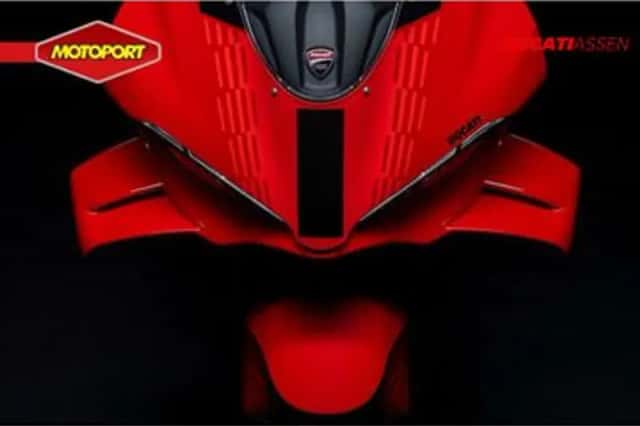 Ducati PANIGALE V4 S (2026) thumbnail 4