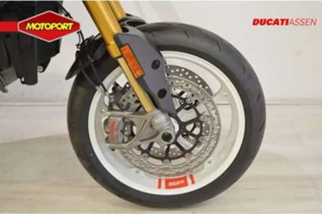 Ducati HYPERMOTARD V2 SP (2026) thumbnail 6