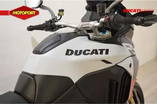 Ducati MULTISTRADA V4 RS (2026) thumbnail 4
