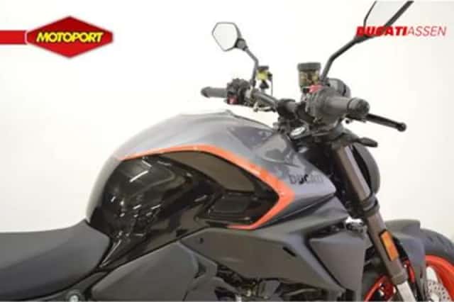 Ducati MONSTER V2 (2026) thumbnail 4