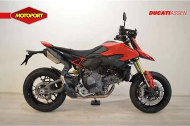 Ducati HYPERMOTARD V2 (2026) thumbnail 1