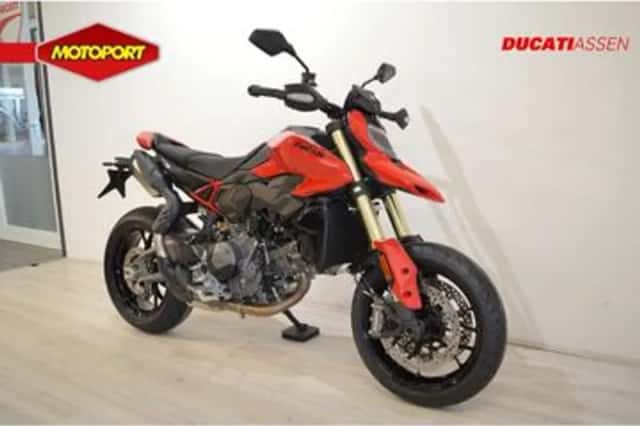 Ducati HYPERMOTARD V2 (2026) thumbnail 2
