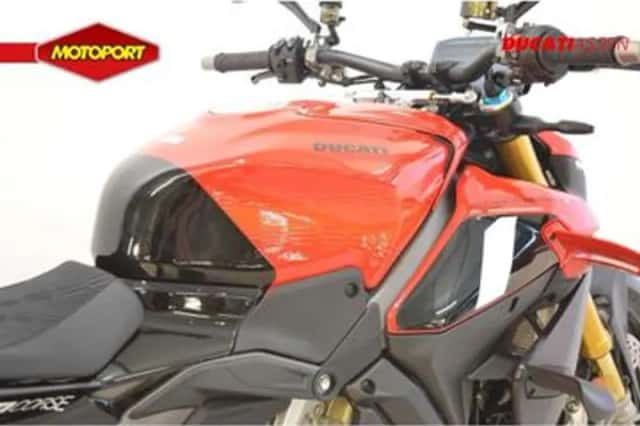 Ducati STREETFIGHTER V4 S CORSE (2026) thumbnail 4