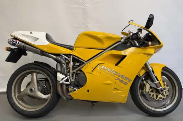 Ducati 748 SP (2021) thumbnail 1
