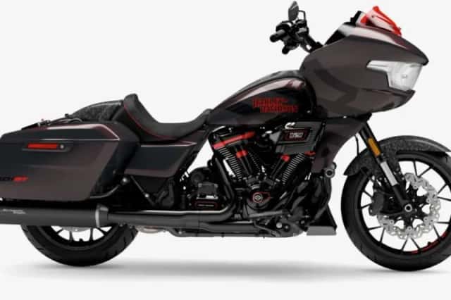 Harley-Davidson CVO Road Glide (2026) thumbnail 2