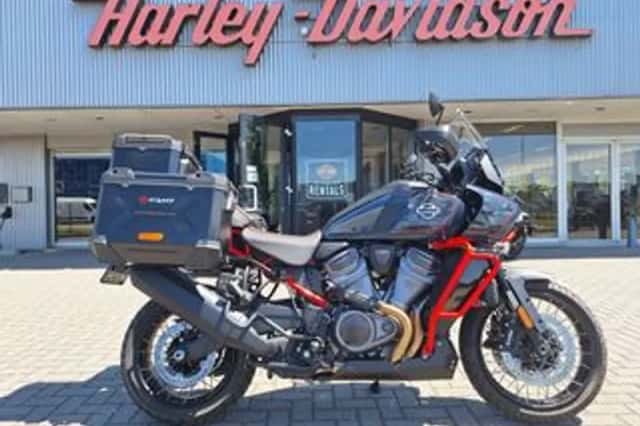 Harley-Davidson RA1250S Pan America CVO (2025) thumbnail 1