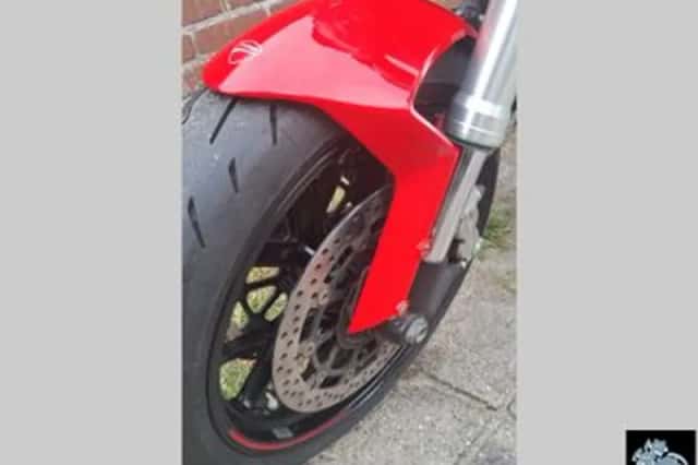 Ducati 796 Monster (2012) thumbnail 5