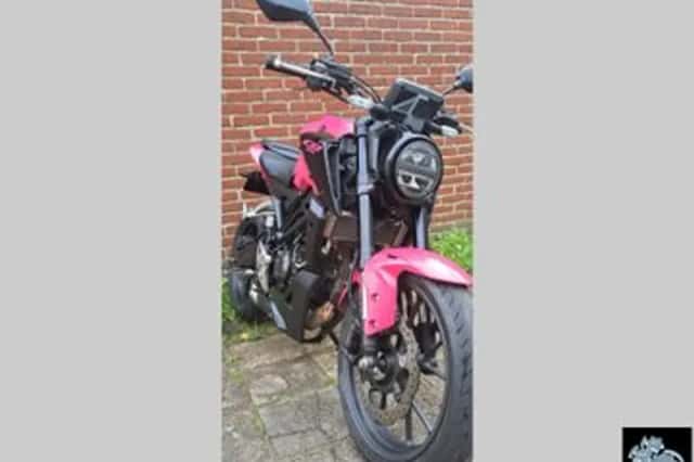 Honda CB125R (2025) thumbnail 1